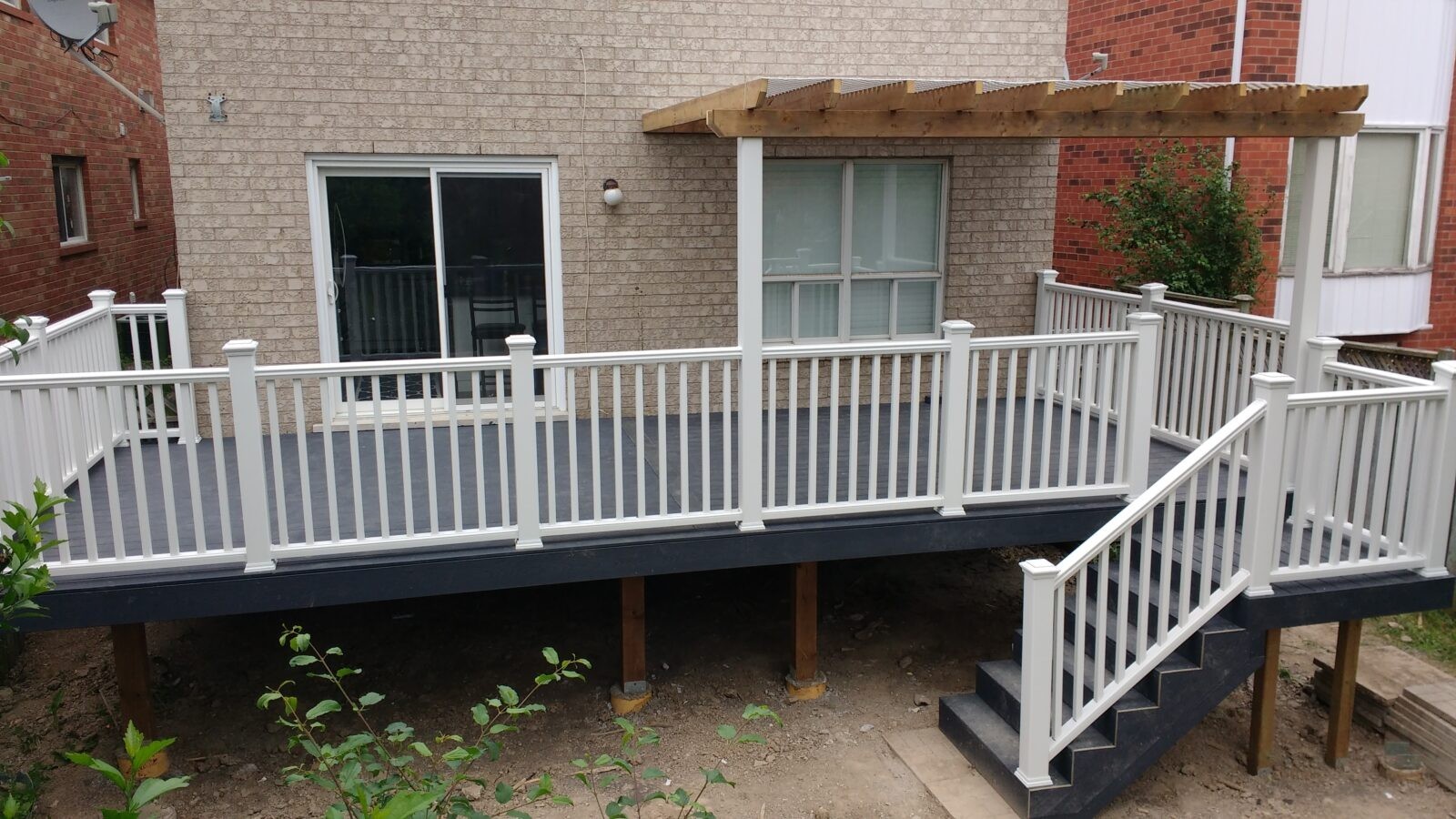 Contact The Deck Master For A Better Deck Southwestern Ontario.
